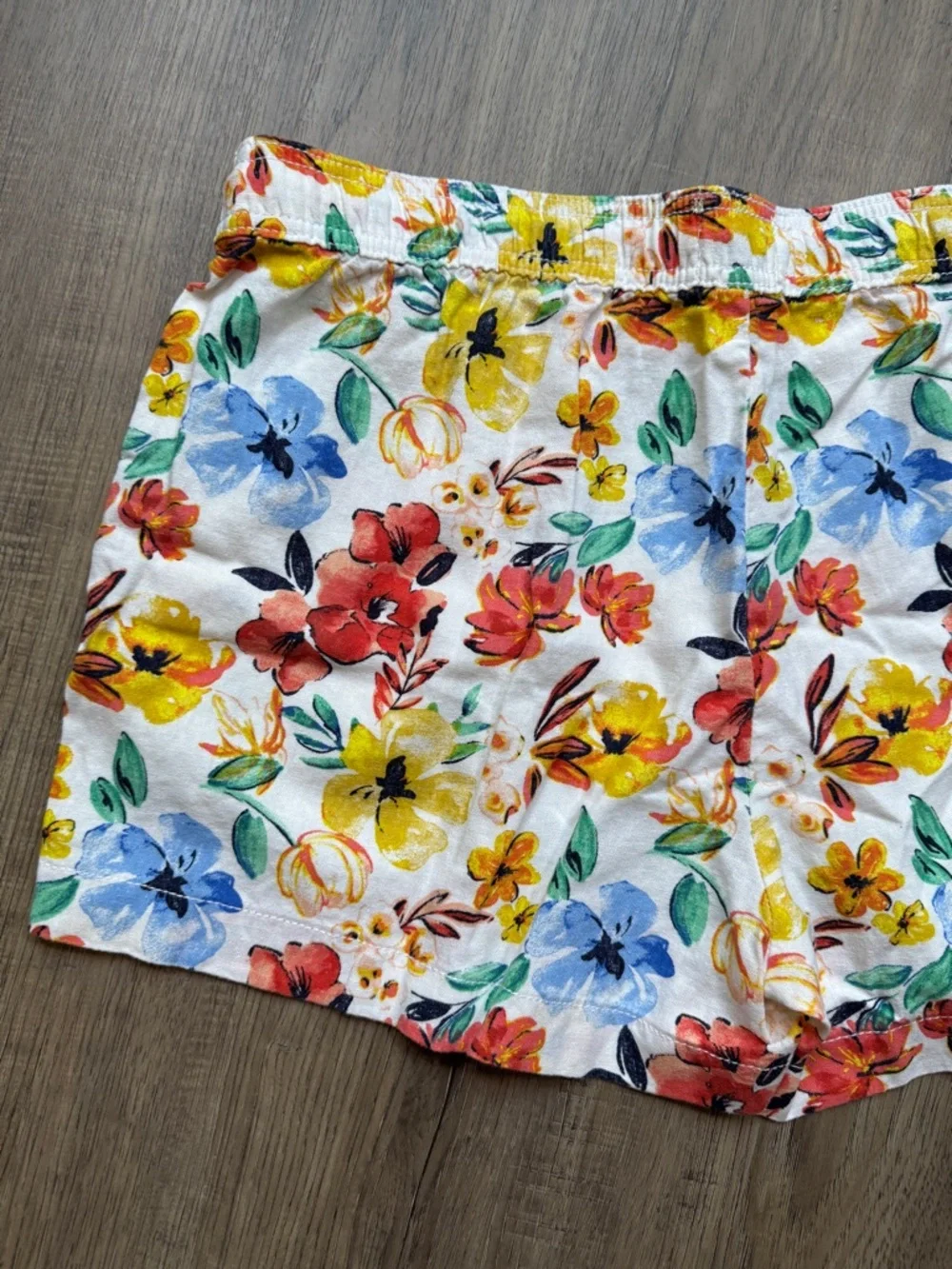 St. John's Bay White Floral Drawstring Linen Shorts - Size Extra Large - Picture 11 of 11